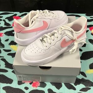 Nike Kids White and Pink Sneakers